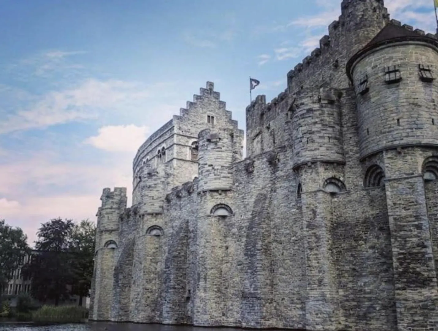 The Old One Fifteen By Romy&Travis Gand Belgique